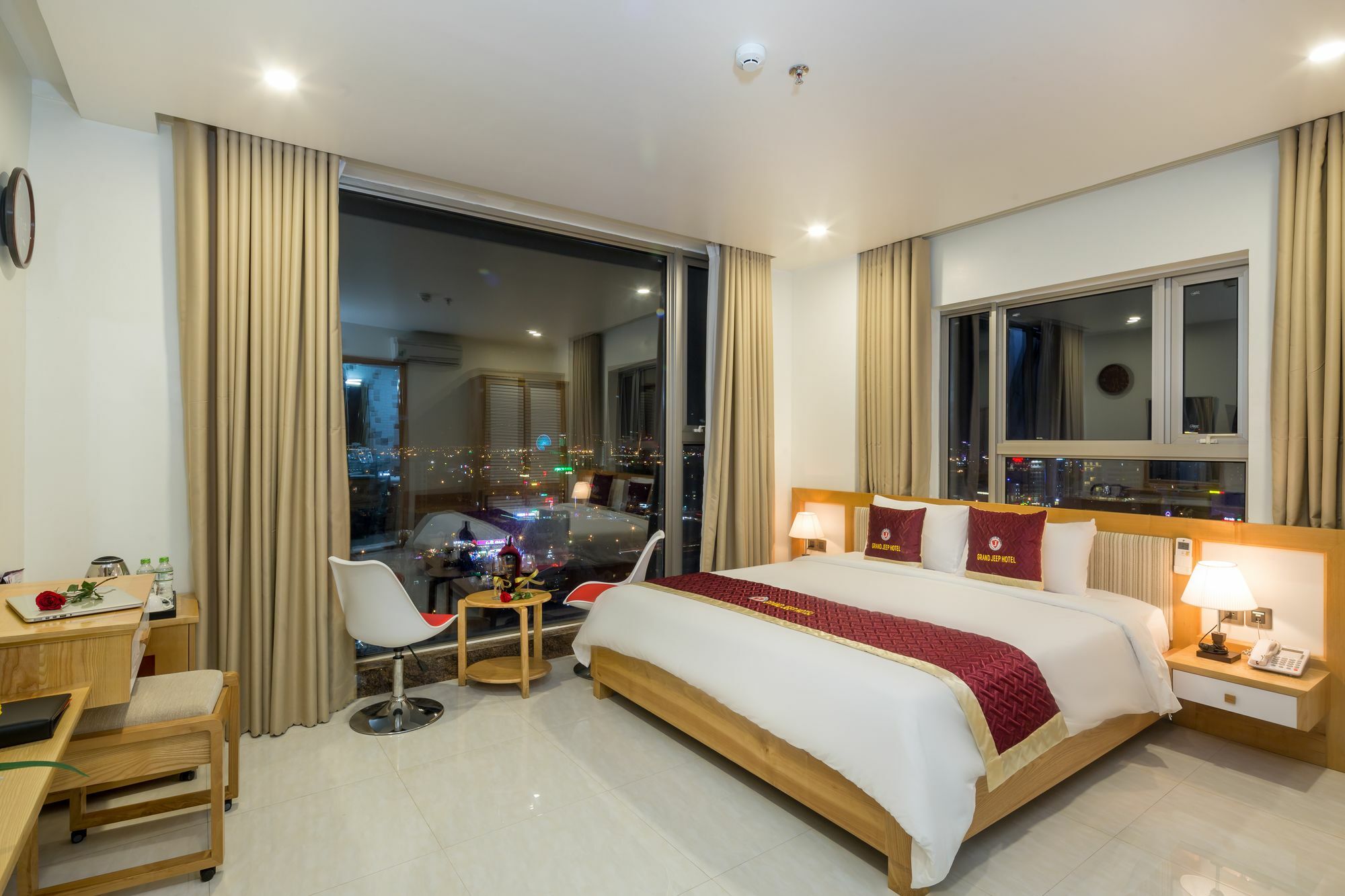 דה נאנג Grand Jeep Hotel מראה חיצוני תמונה
